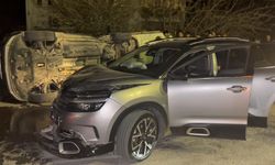 Battalgazi'de otomobiller çarpıştı