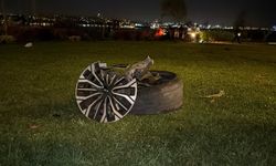 Fatih'te otomobil parka savruldu: 1 yaralı