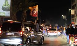 Galatasaray derbide kazandı, İzmir'de halk sokağa indi