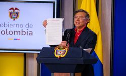 Gustavo Petro'dan bombalı saldırı açıklaması