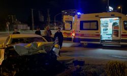 Kayseri'de otomobiller çarpıştı: 4 yaralı