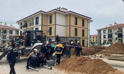 Manisa'da kanalizasyon çalışmasında göçük