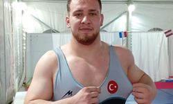 Milli güreşçi Hakan Büyükçıngıl, 125 Kiloda Bronz Madalya Kazandı