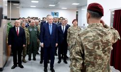 MSB’den Erdoğan’a Selam Duran Bordo Bereli Fotoğrafı Paylaşımı