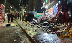 Otomobilin altında kalmaktan kıl payı kurtuldu