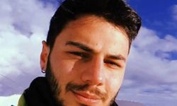 Otomobille çarpışan motosiklet sürücüsü hayatını kaybetti