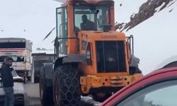 Şırnak'ta kara yoluna çığ düştü