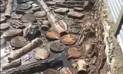 Sivas'ta derenin taştığı köyde ev ve ahırları su bastı