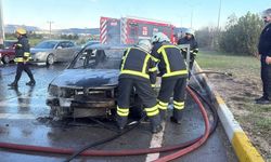 Sivas'ta Otomobili Yanan Sürücü Perişan Oldu