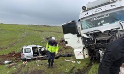 Siverek'te feci kaza: 2 ölü, 1 yaralı