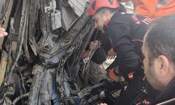 Yıkım Sırasında İş Makinesi Enkazın Altında Kaldı