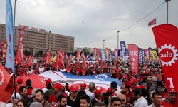 Emeğin 140 Yıllık Yolculuğu ve Bitmeyen Hak Arayışı: 1 Mayıs İşçi ve Emekçi Bayramı