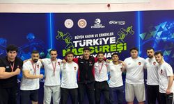 Sivaslı sporculardan Mas Güreşi Büyükler Türkiye Şampiyonası'nda altın madalya