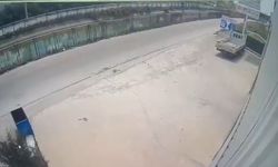 Adana'da korkutan TIR kazası!