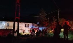 Ankara'da Tek Katlı Ev Yandı