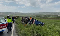 Arnavutköy'de korkutan TIR kazası