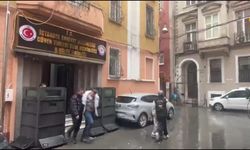 AVM'de Cep Telefonu Çalanlar Yakalandı