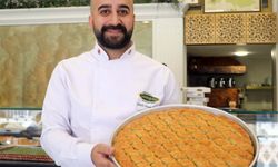 Baklava ustaları 24 saatlik bayram mesaisine başladı