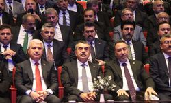 "Evlatlarımızı ekranların insafına terk etmemeliyiz"