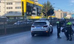 Gaziosmanpaşa'da tramvay motosikletle çarptı
