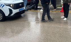 Kendisini uyaran polise saldırdı