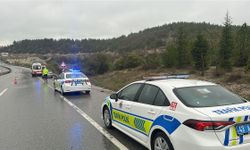 Porsuk Çayı'na Otomobil Düştü: 1 Ölü