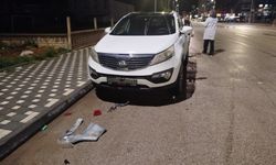 Sivas'ta Motosiklet Park Halindeki Cipe Çarptı
