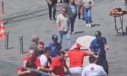 Taksim'de kazmayla esnafa saldırdılar