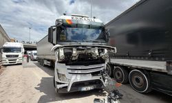 TIR ve duvar arasına sıkışan şoför hafif yaralandı