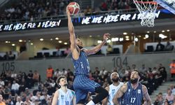 Anadolu Efes Yarı Finalde