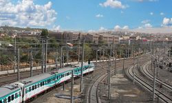 Cebeci Tren İstasyonu'nda olay: Başkentray seferlerinde aksama yaşanıyor!