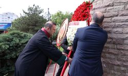 Ankara Barosu 19 Mayıs’ı Atatürk Anıtı’nda törenle kutladı