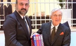 Ankara Kent Konseyi’nden Rahmi Koç’a “Seyir Defteri” sunumu