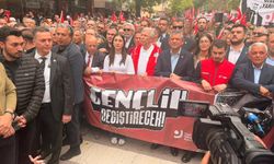 Özgür Özel Anıtkabir’de