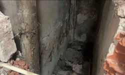 5'inci kattan apartman boşluğuna düşen kadın hayatını kaybetti