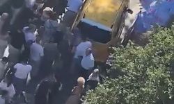 Bursa'da bir taksi avukata çarptı
