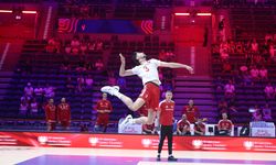 Filenin Efeleri, VNL'de Çin'i 3-0 Mağlup Etti!