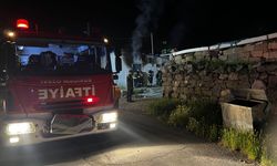 Kayseri'de metruk evi alevler sardı!