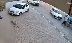 Kuzenleri yolunu kesip demir çubuklarla dövdü