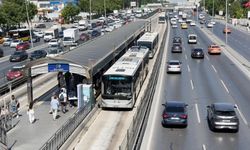 Metrobüste 'yan bakma' kavgası ölümle sonuçlandı