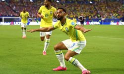 Brezilya'dan 3 Gollü Şov! Neymar Takıma Döndü