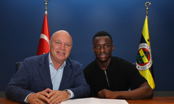 Fenerbahçe'den Transfer! Amara Diouf İmzayı Attı!