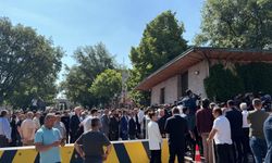 TBMM önünde bekleyiş başladı