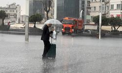 İstanbul'da sağanak yağış etkili oluyor