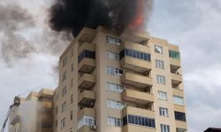 15 katlı binanın çatısı alev aldı