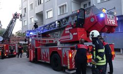 Burdur'da apartmandaki yangında mahsur kalanlar kurtarıldı