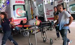 Çatıdan düşen kiremitlerin altında kaldılar