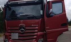 TIR ile çarpışan otomobilde hayatını kaybeden evli çift toprağa verildi