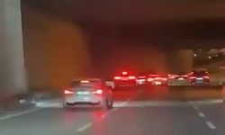 Trafikte makas atan lüks otomobil kazaya yol açtı