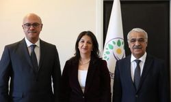 DEM Parti İmralı Heyeti Öcalan’la Görüşmek Üzere Yola Çıktı